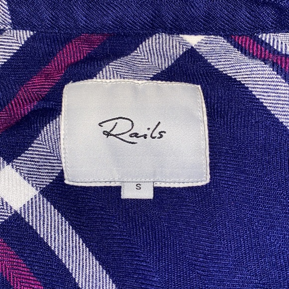 Rails Plaid Sleeveless Vest - Picture 6 of 9